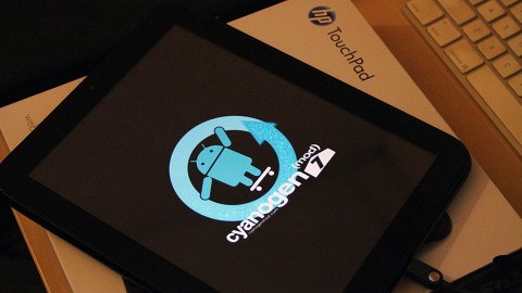 CyanogenMod-Android-on-TouchPad