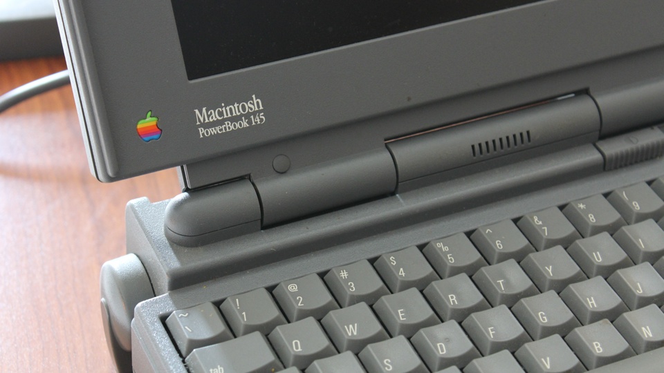 Macintosh PowerBook 145