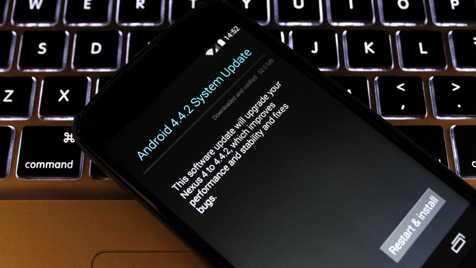 Android KitKat 4.2.2 on Nexus 4