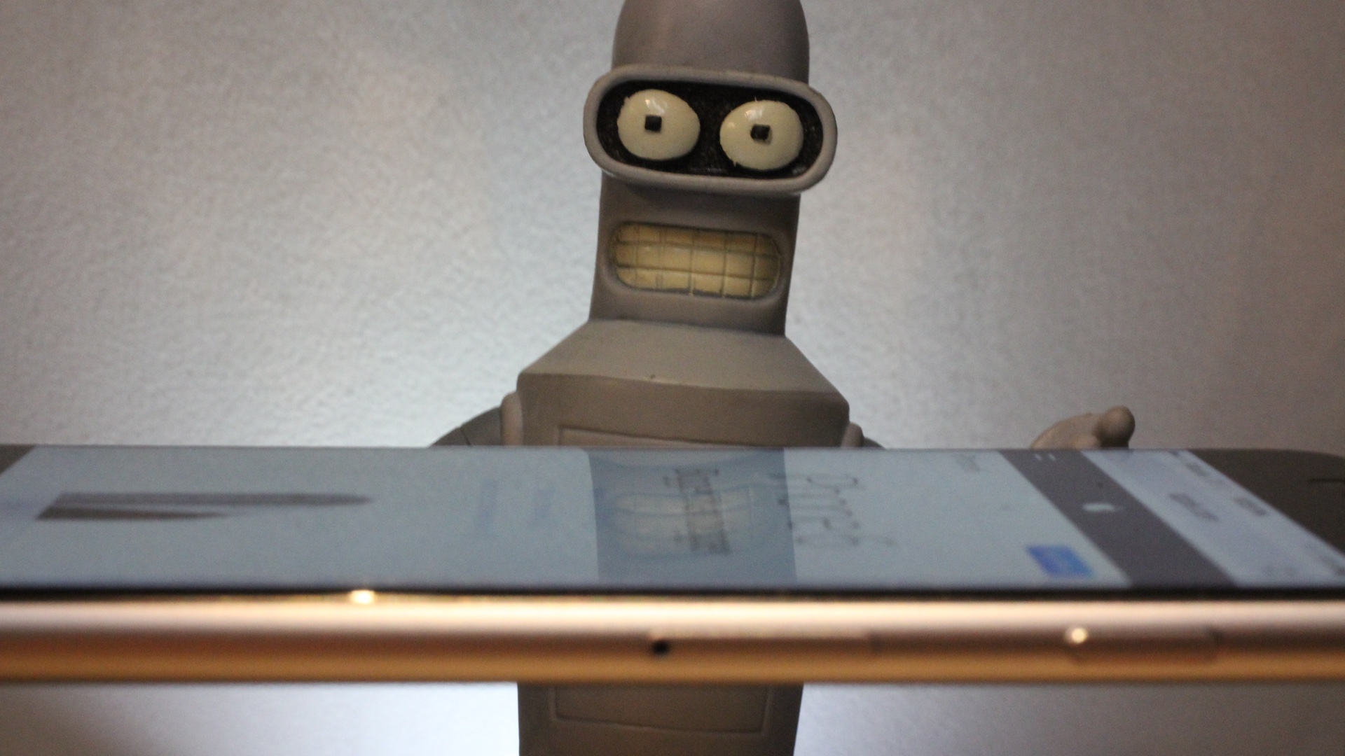 Bender performing Bending Test on iPhone 6