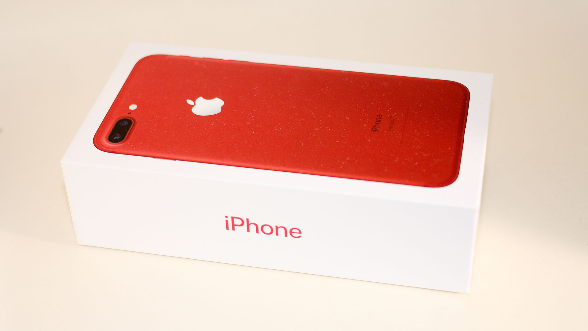 iPhone-7-Plus-Red-Packaging
