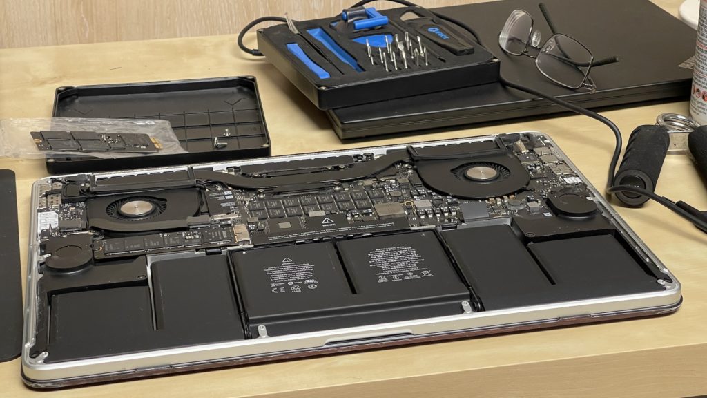 how to clean macbook pro hard drive